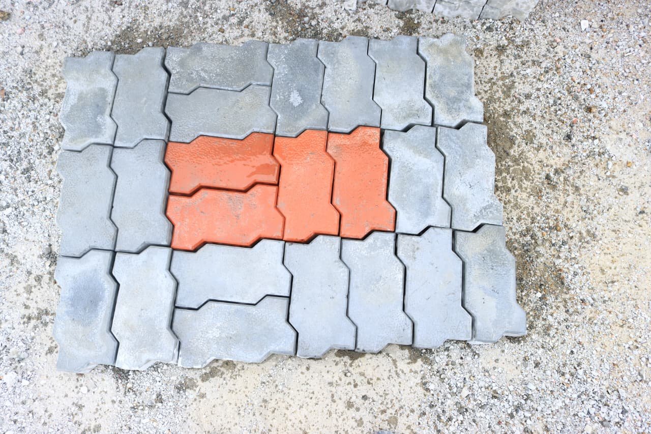 Sai Balaji Paver #5 - Dual-Tone Zigzag - Interlocking Paver Block Virudhunagar
